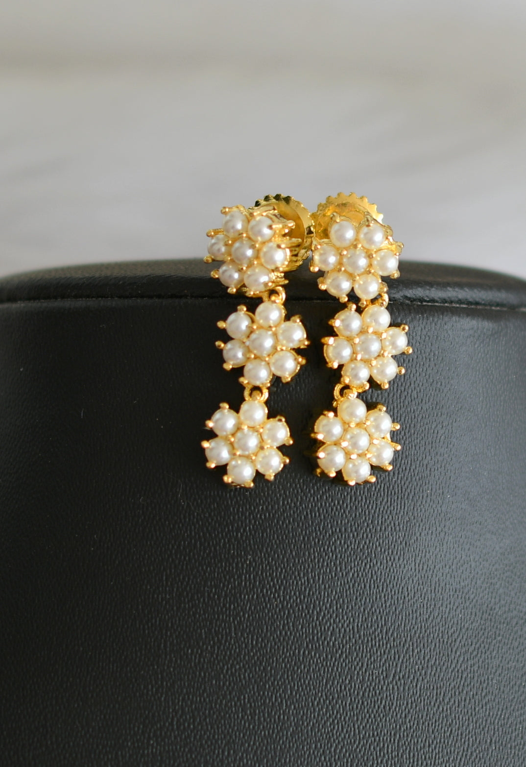 Gold tone pearl flower necklace set dj-41717