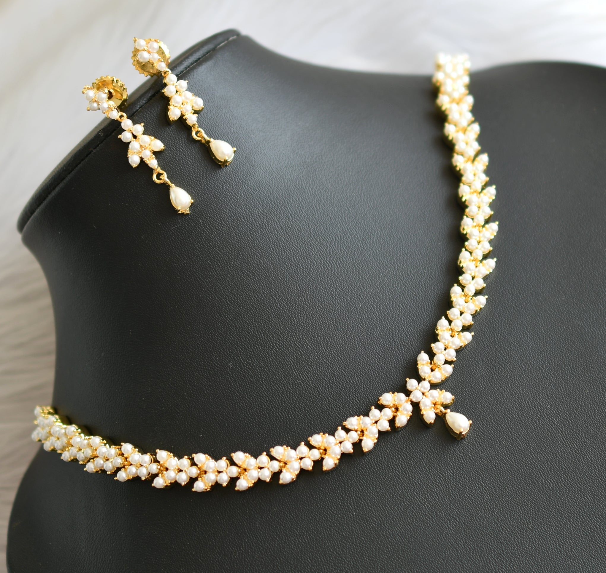 VACATION PEARL NECKLACE (18K GOLD PLATED) – KIRSTIN ASH (United States)