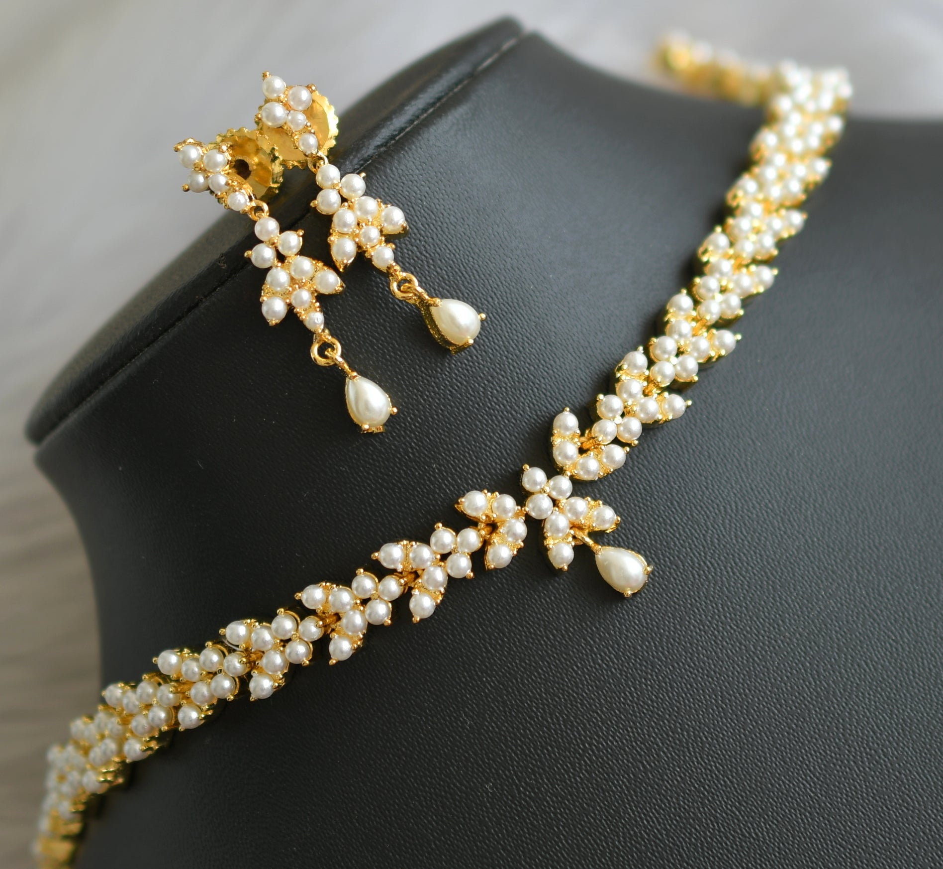 2 Lines Pearl Necklace Set in Magnificent Shiny AD Pendant