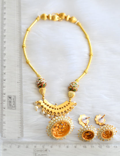Gold tone kemp-green jhumkka pendant temple necklace set dj-02796