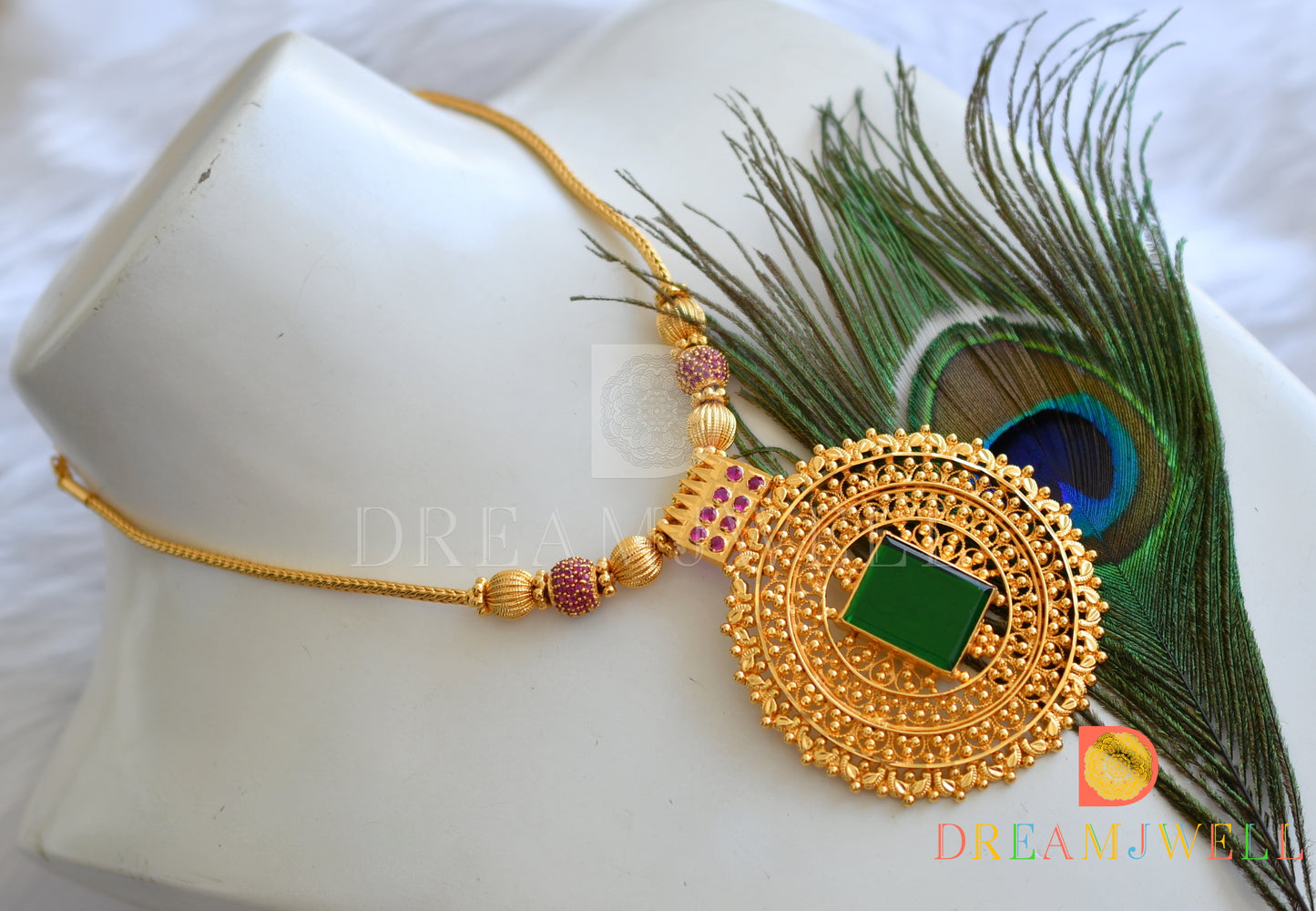 Gold tone green big block stone round pendant Kerala style necklace dj-38102