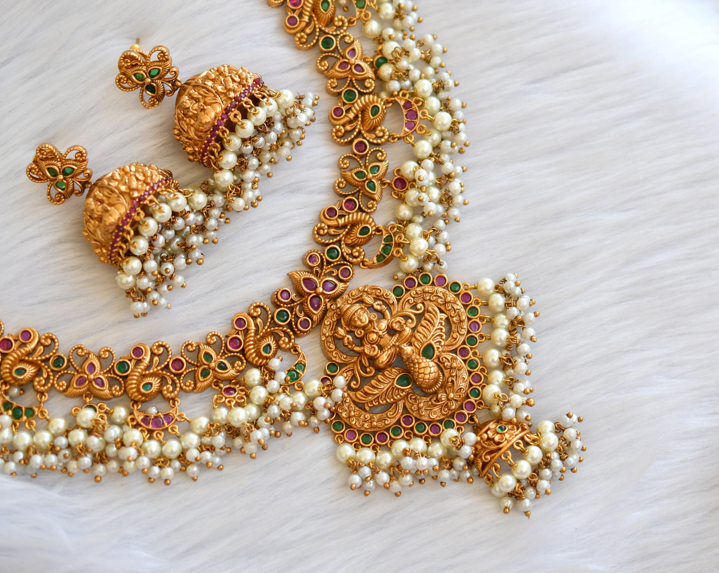 Matte finish kemp-green Lakshmi-peacock pearl cluster necklace set dj-40374