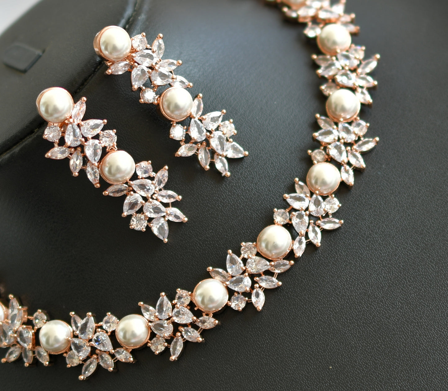 Rose gold tone pearl cz white stone necklace set dj-40462