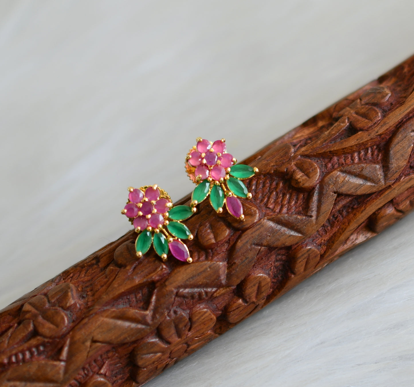 Gold tone ruby-green stone flower earrings dj-41736
