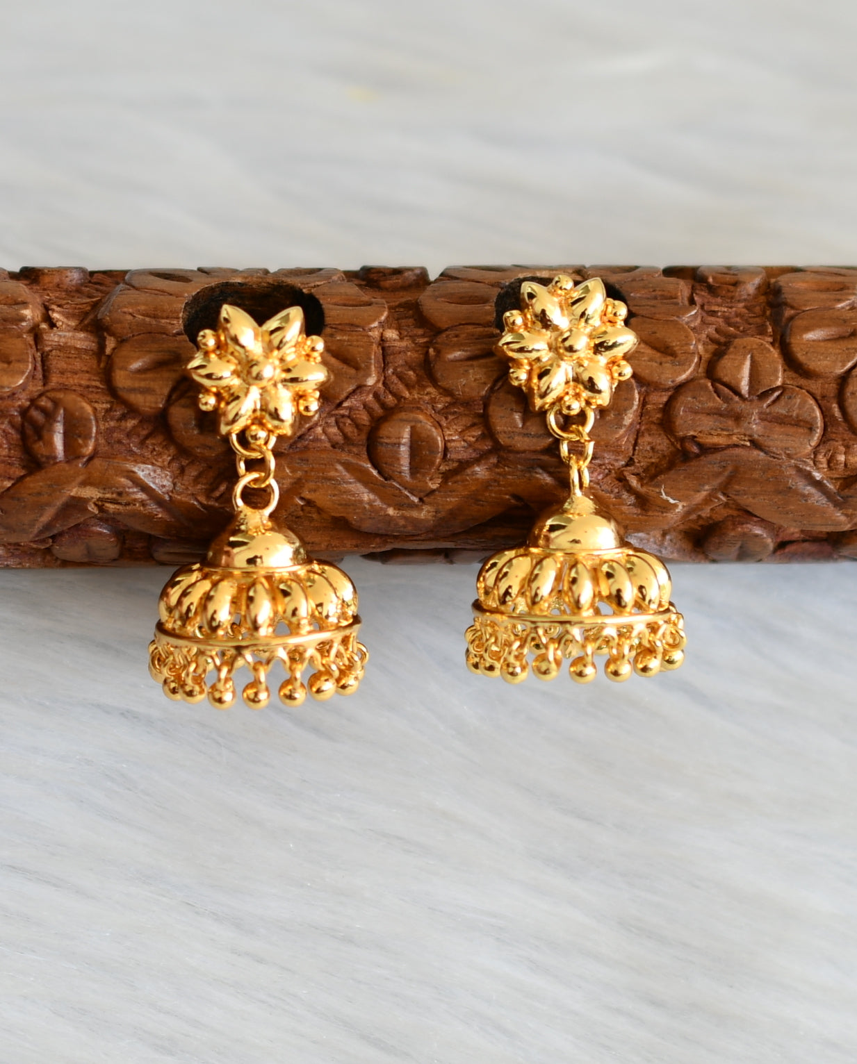 Buy Tanishq 22 kt Gold Earrings Online At Best Price @ Tata CLiQ