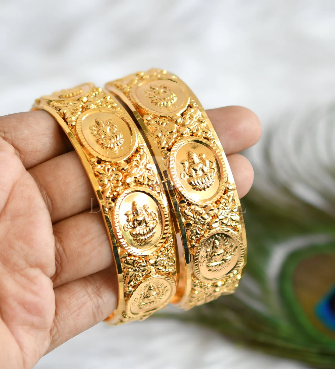 Gold Tone Lakshmi Designer Bangles (2.4) DJ30309