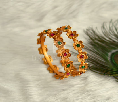 Matte finish kemp-green floral bangles (2.6) dj-30320