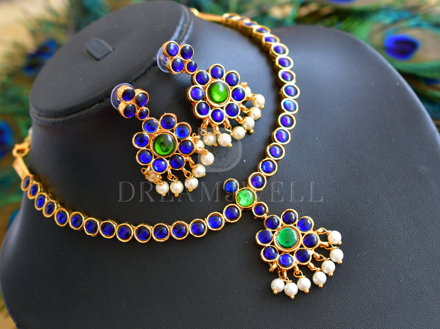 Gold tone blue-green temple necklace set dj-17520