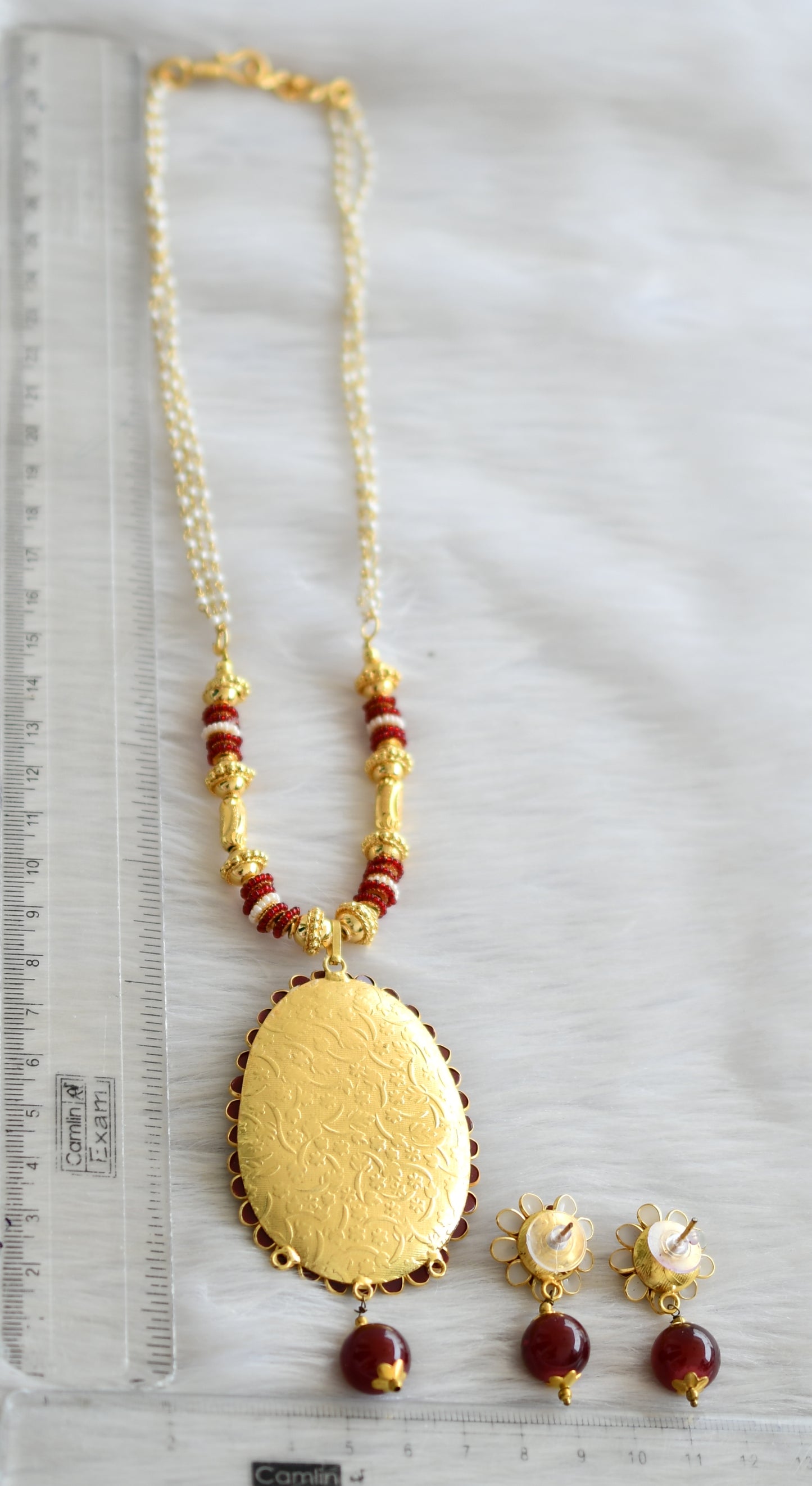 Gold tone maroon pachi pendant pearl necklace set dj-03561