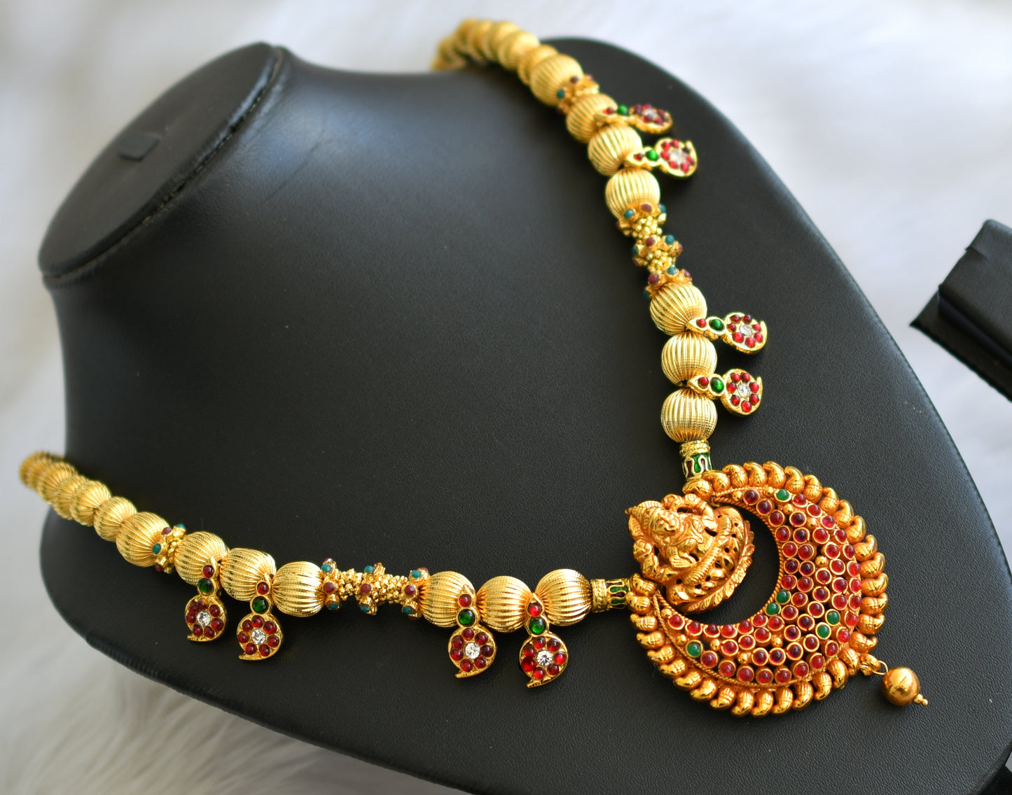 Gold tone handmade bali Lakshmi mango beaded necklace dj-02909