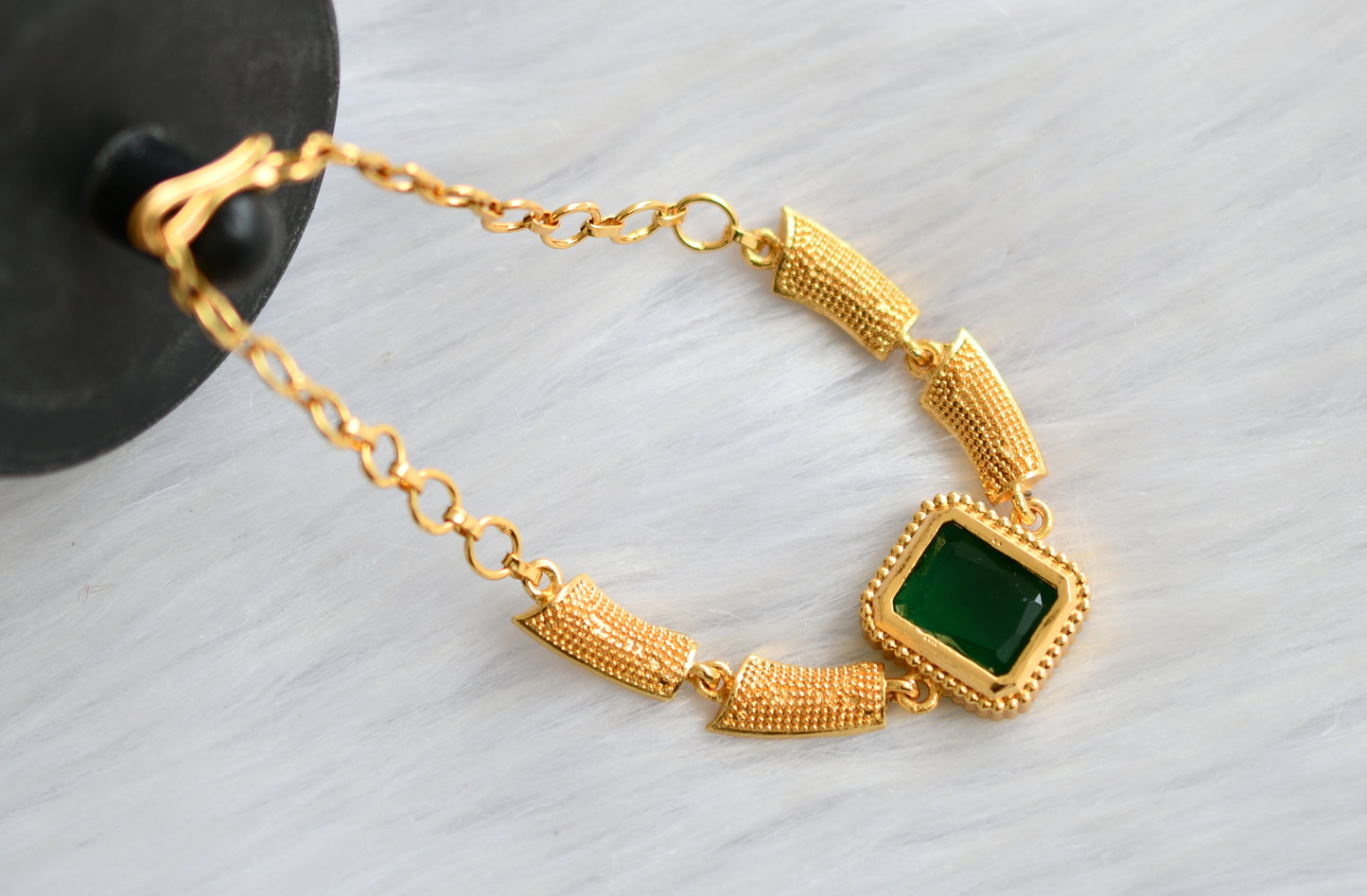 Gold tone bottle green block stone bracelet dj-40488