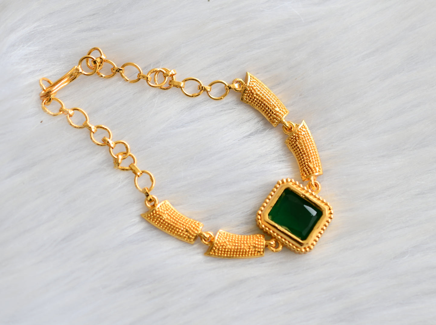 Gold tone bottle green block stone bracelet dj-40488