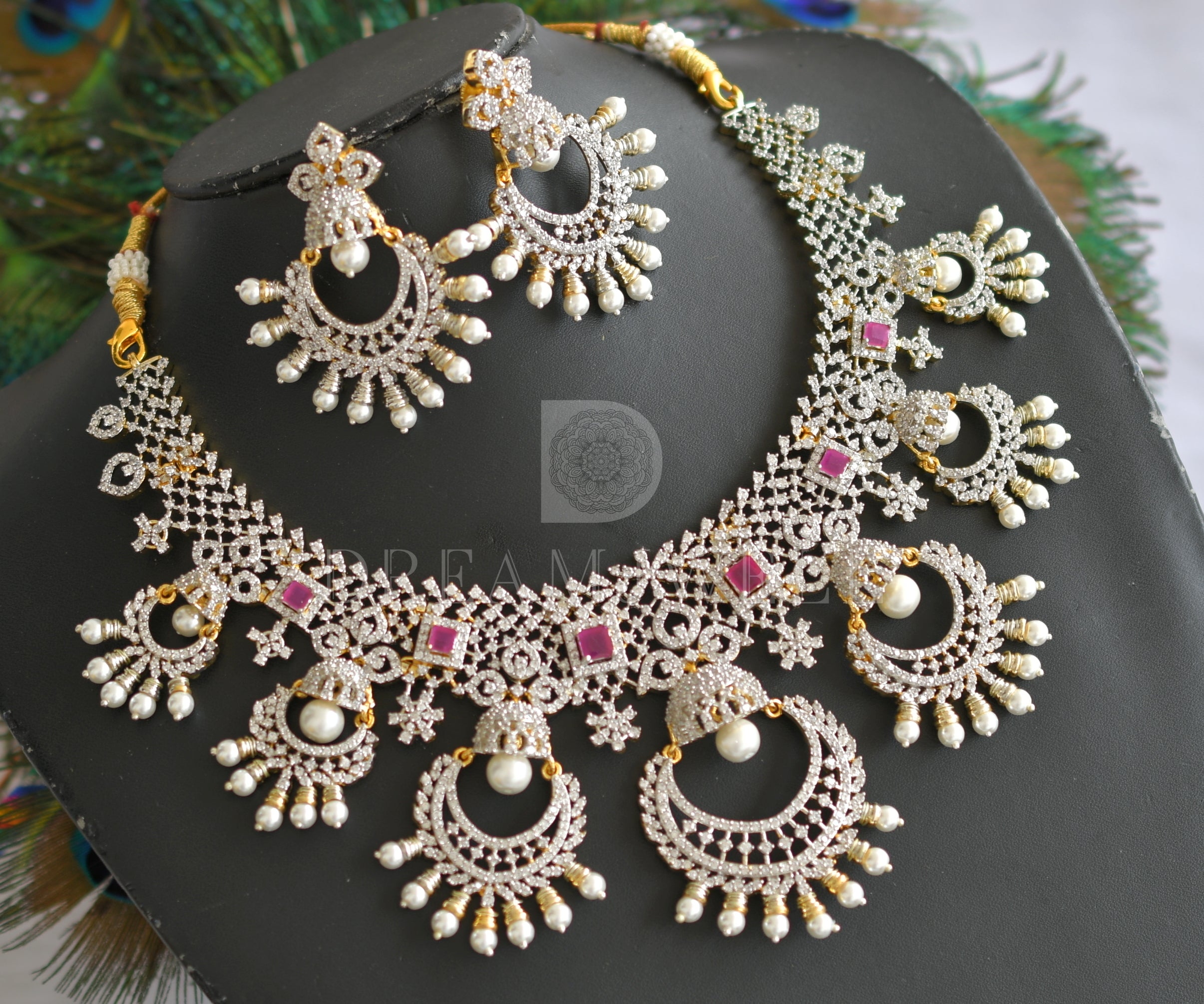 Diamond look store necklace