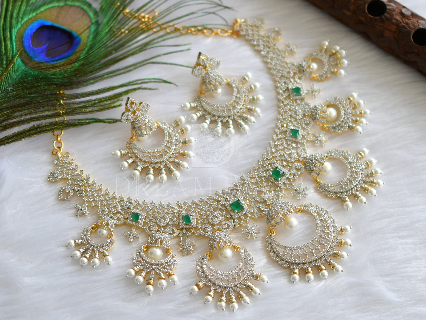 Two tone cz white-emerald diamond look alike pearl designer necklace set dj-34453