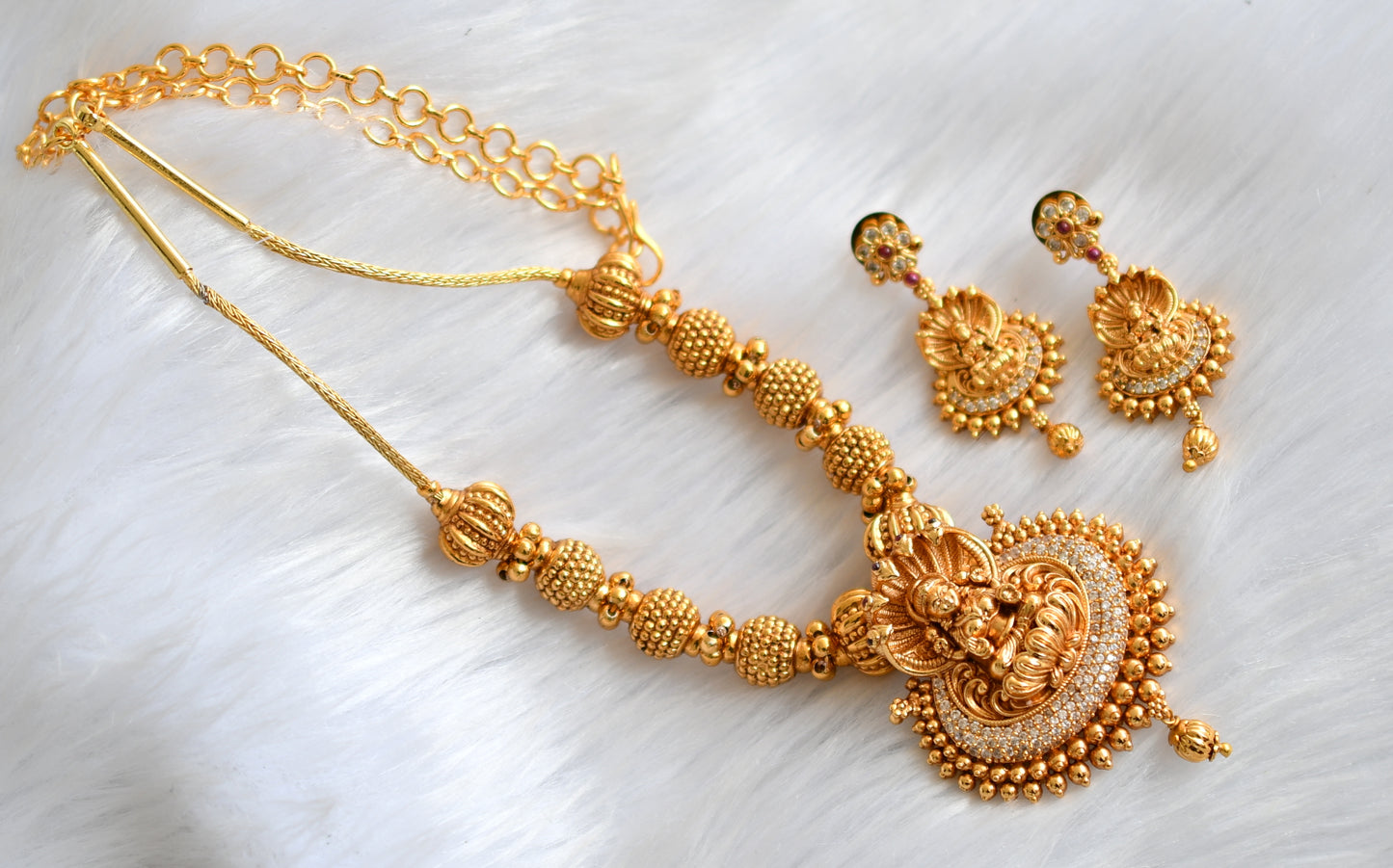 Matte finish white Lakshmi necklace set dj-39735