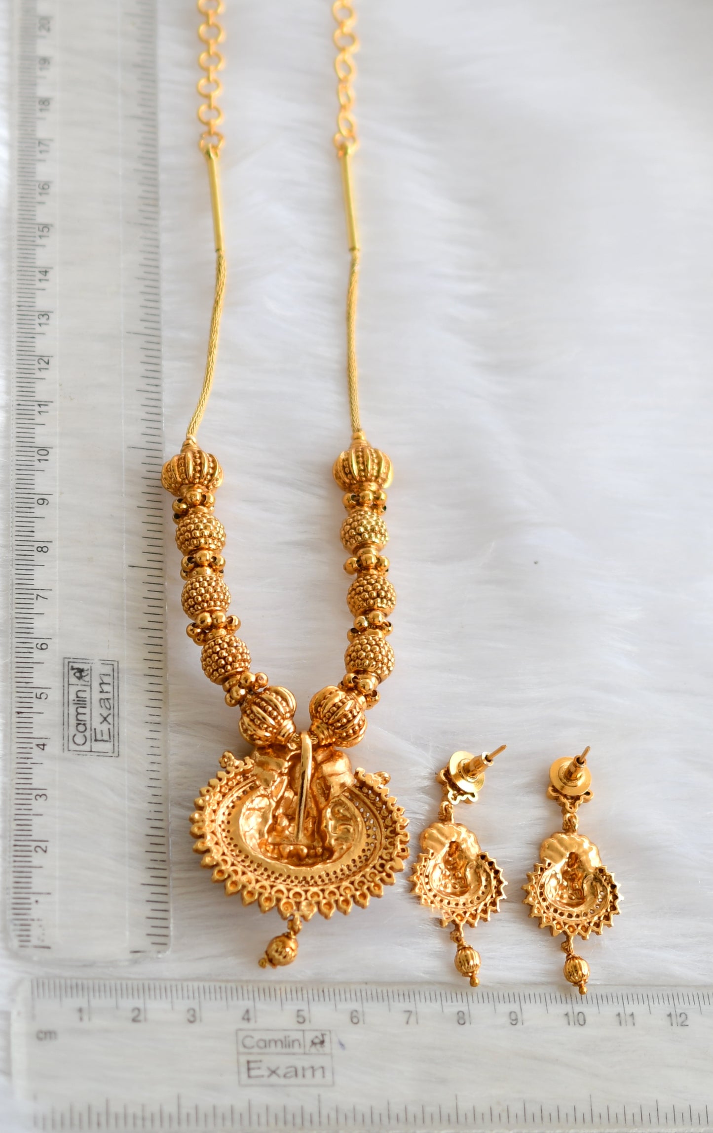 Matte finish white Lakshmi necklace set dj-39735