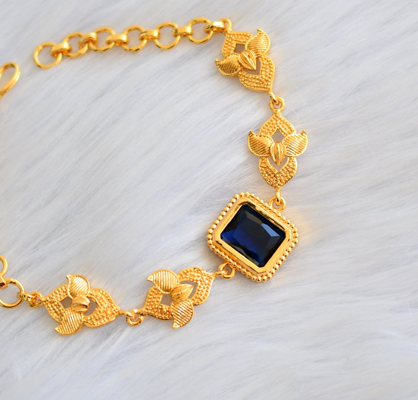 Gold tone blue block stone bracelet dj-40511