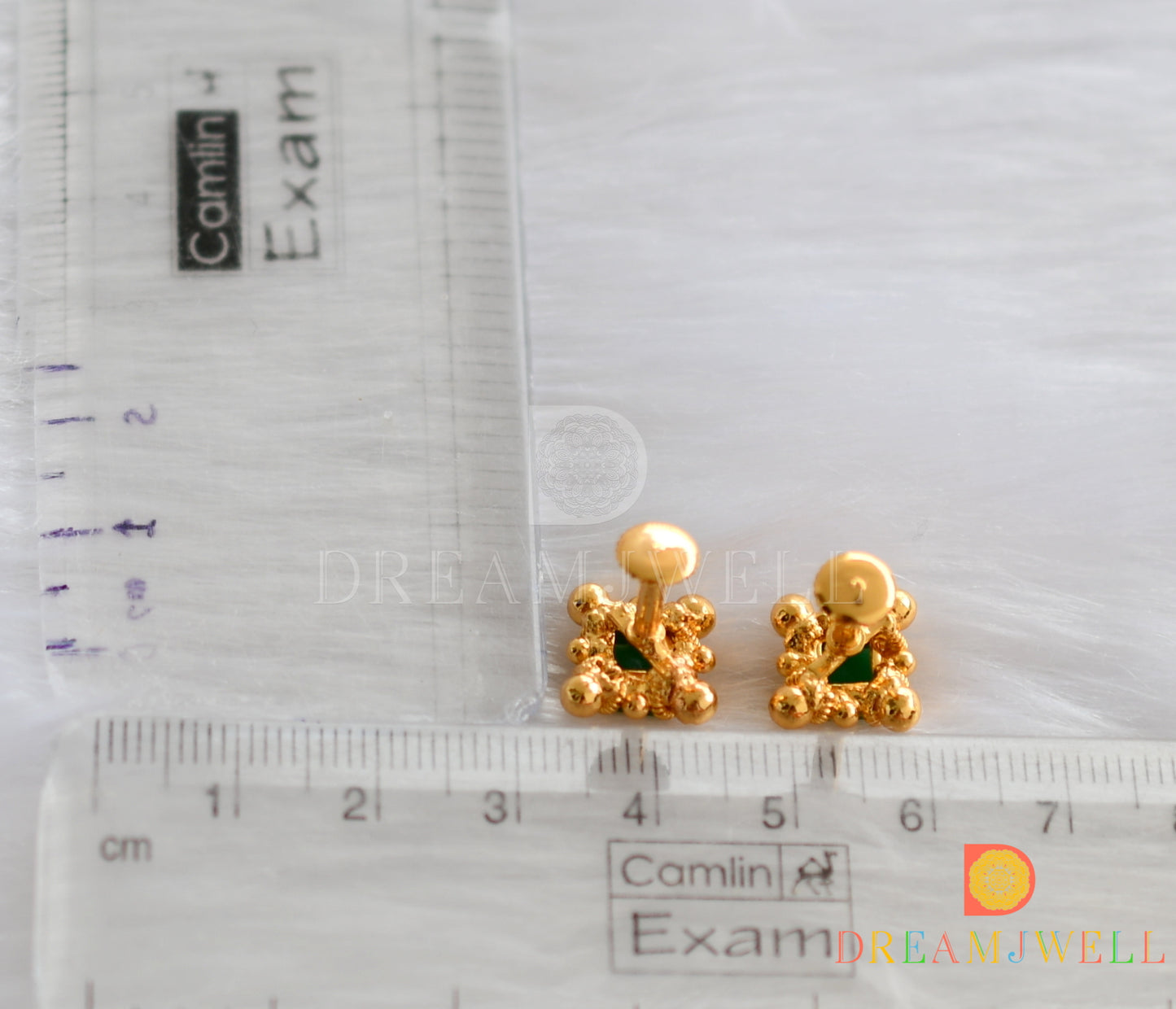 Gold tone green square stone stud/Earrings dj-38225
