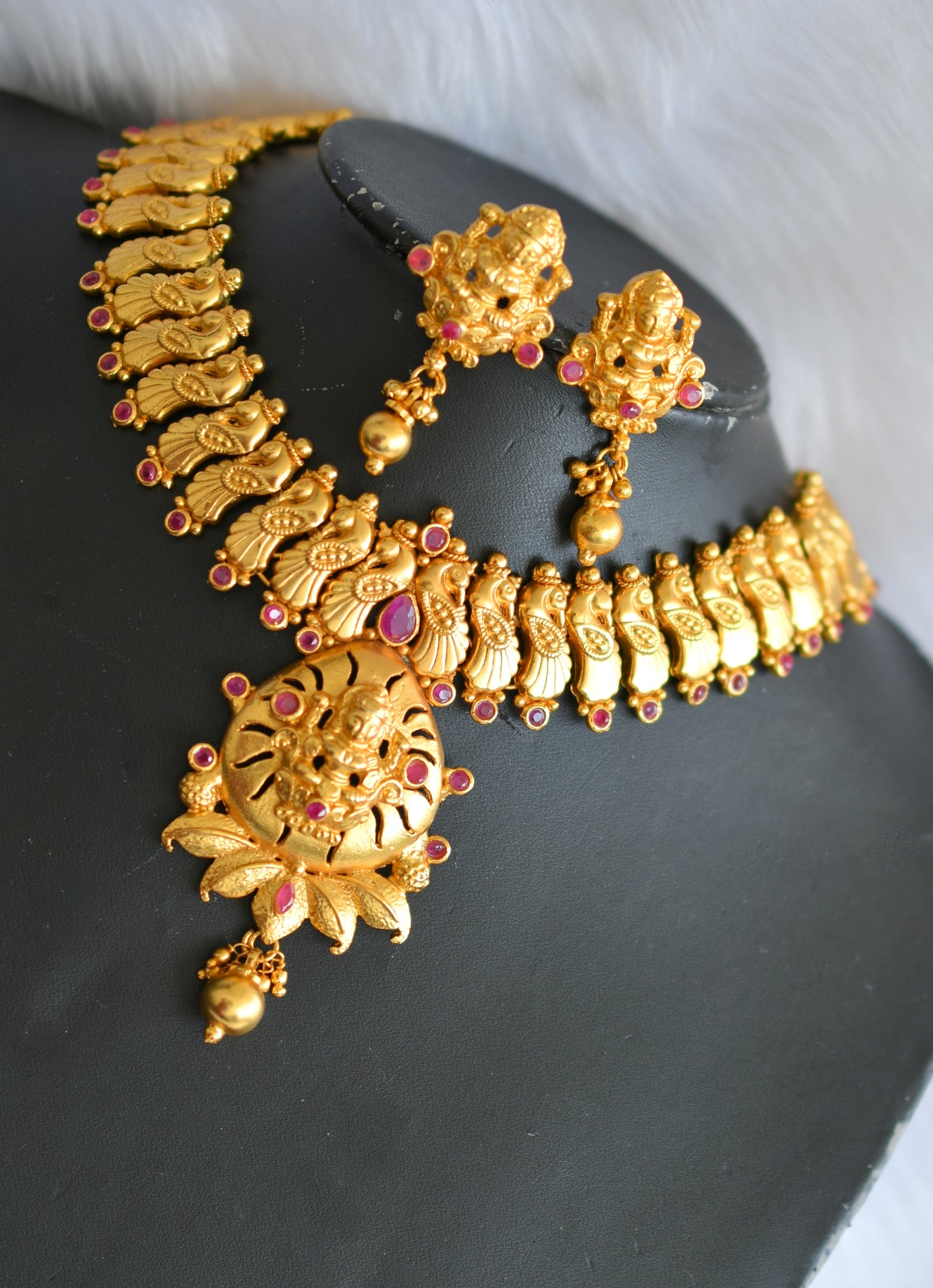 Matte finish ruby Lakshmi peacock necklace with screw back earrings dj-10932