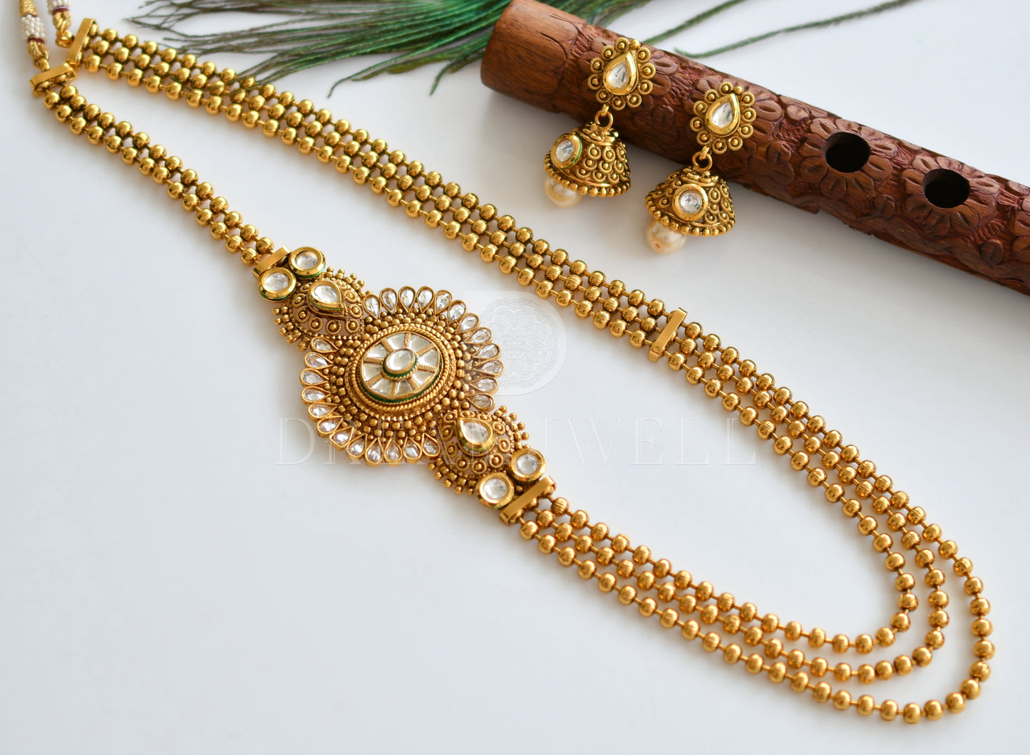 Antique gold tone Kundan Mugappu Multilayer Short Haar Set dj-12686