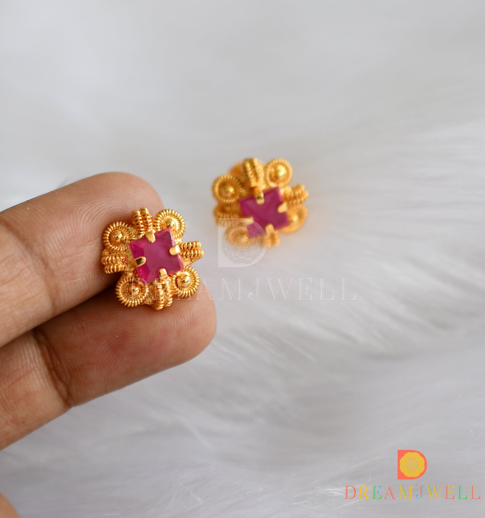 Buy Daisy Single Stone Studs Online In India