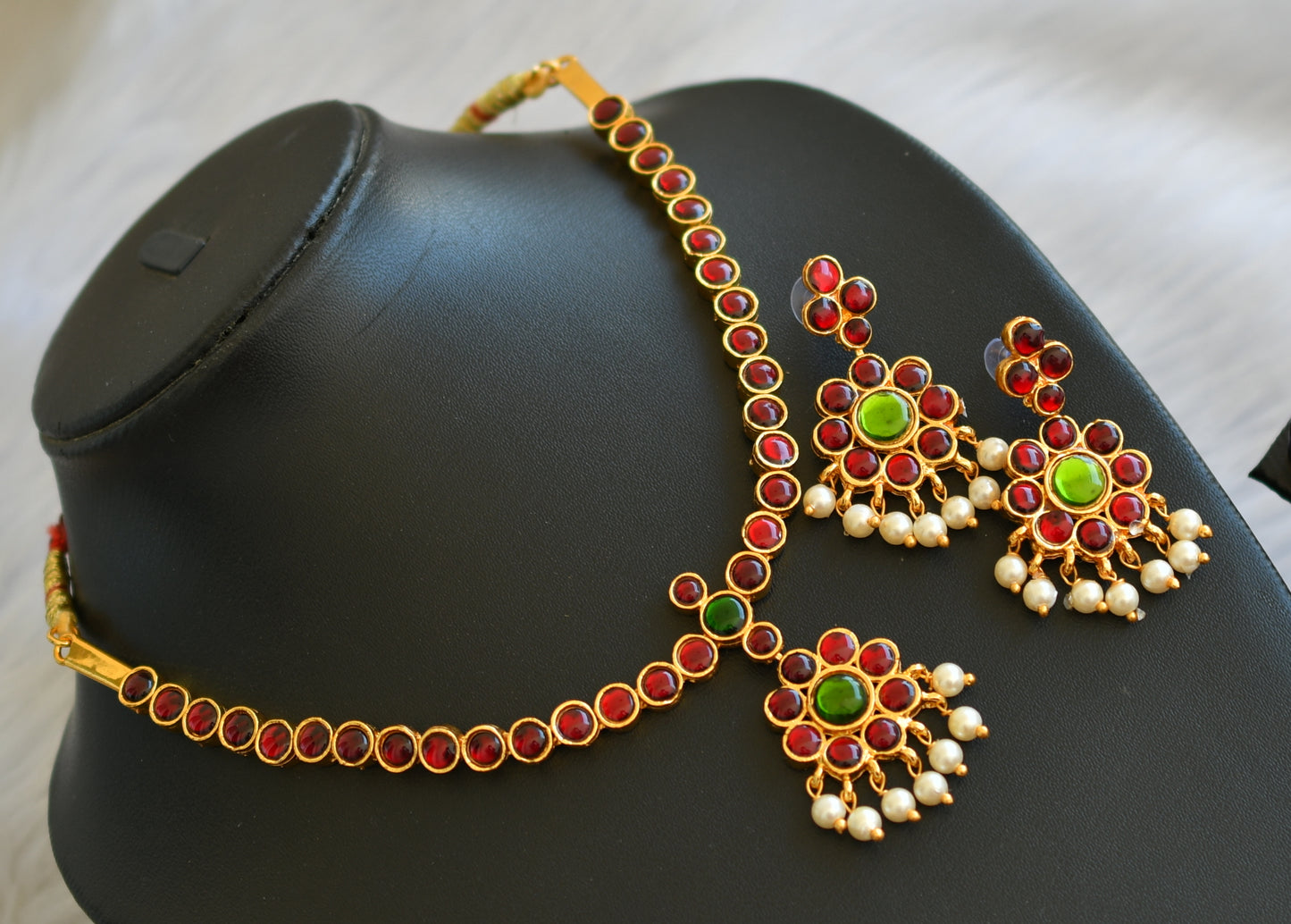 Gold tone kemp-green flower temple necklace set dj-14225