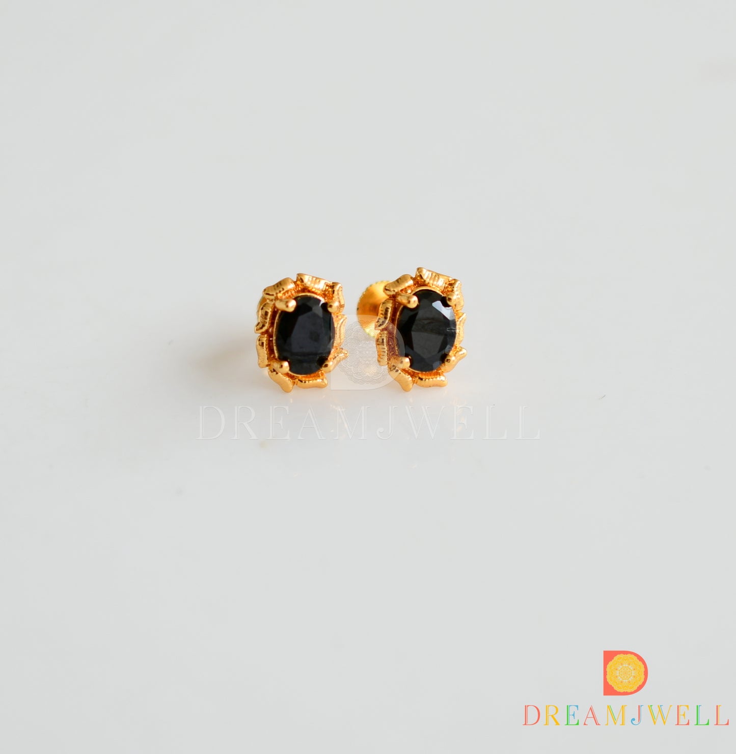 Gold tone black stone small screw back earrings dj-38196