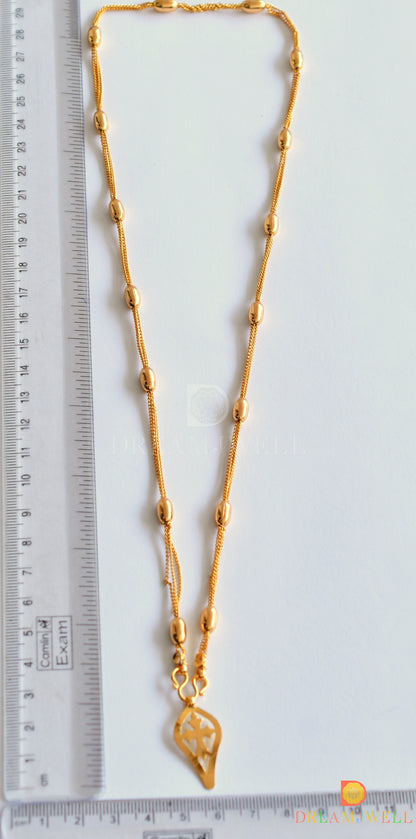 Gold tone Christian cross pendant with chain dj-35994