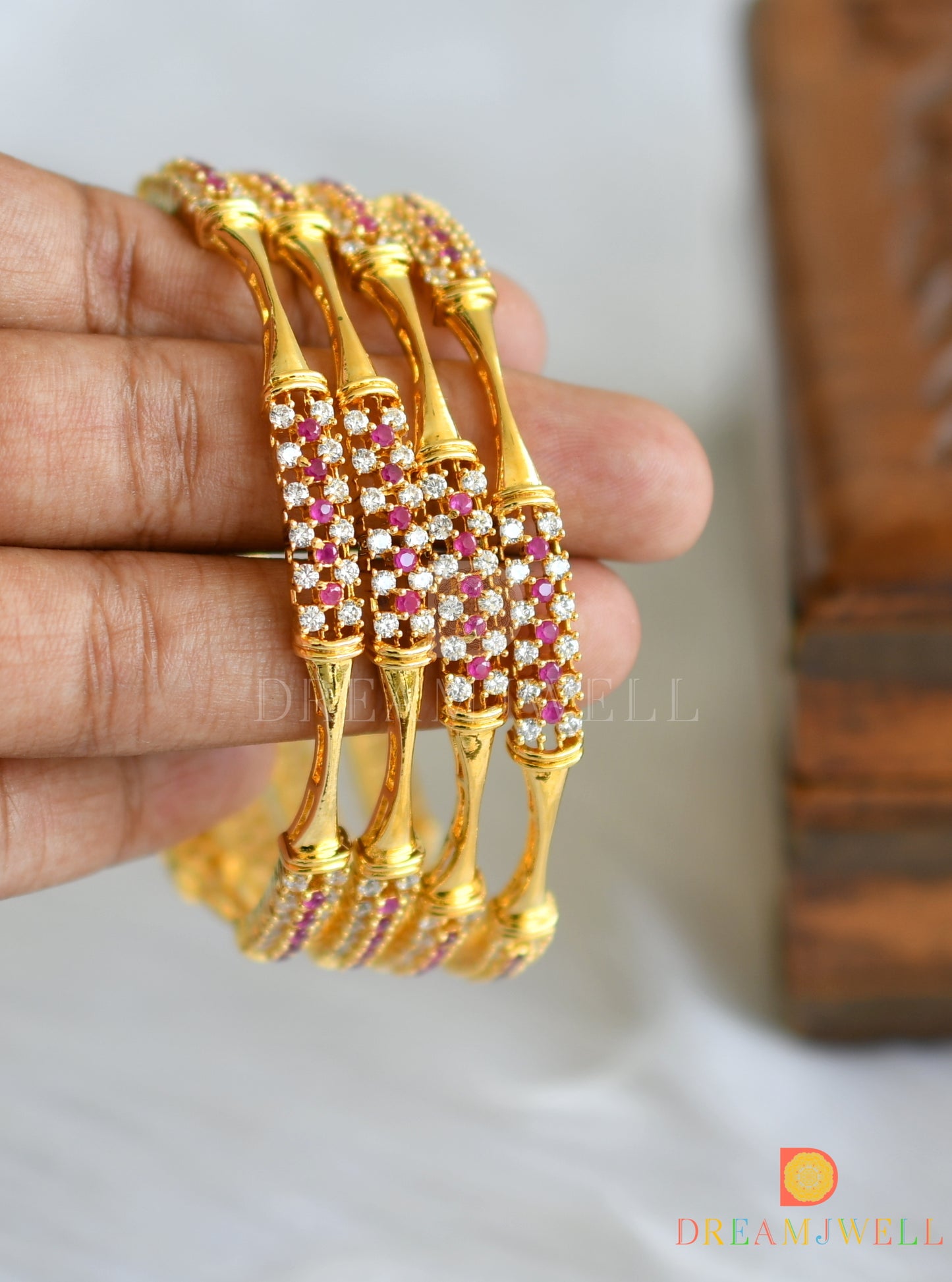 Gold plated cz ruby-white set of 4 bangles (2.6) dj-09605