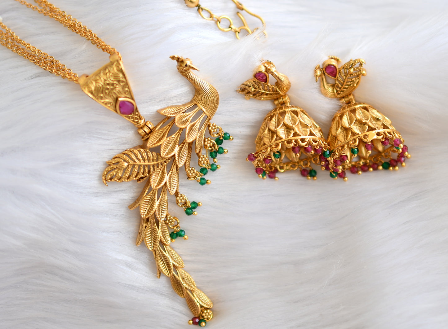 Antique gold tone ruby-emerald peacock chain set dj-14808