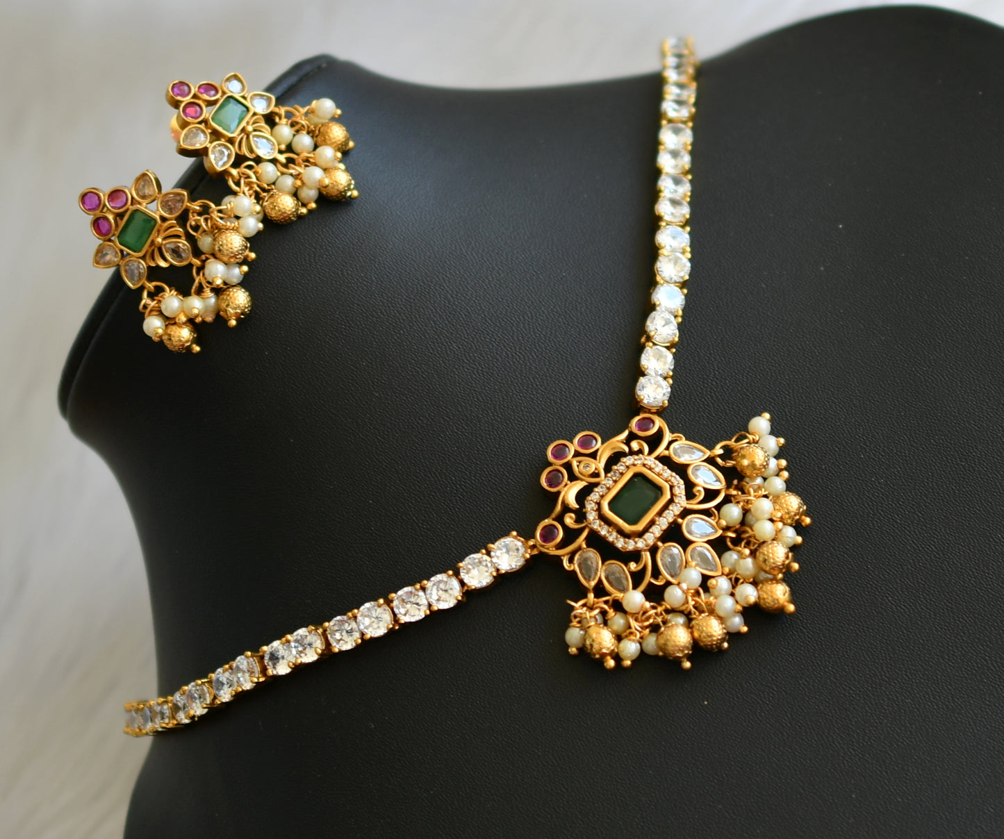 Gold tone Cz Ruby-green pearl cluster necklace dj-41851