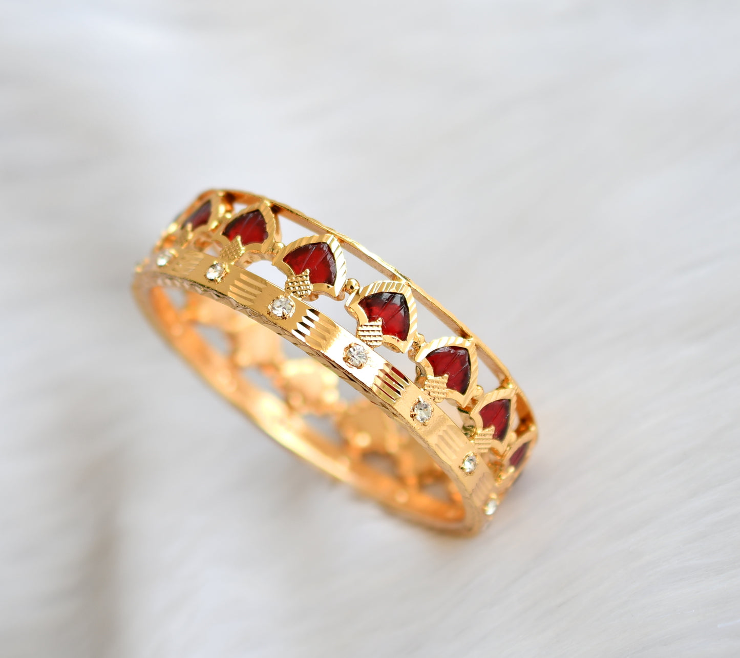 Gold tone white-red palakka Kerala style bangle dj-39764