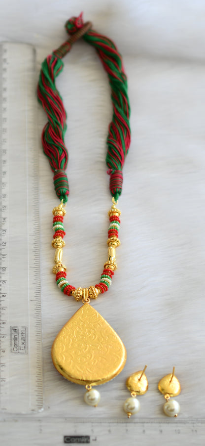 Gold tone multicolor pachi pendant thread necklace set dj-03566