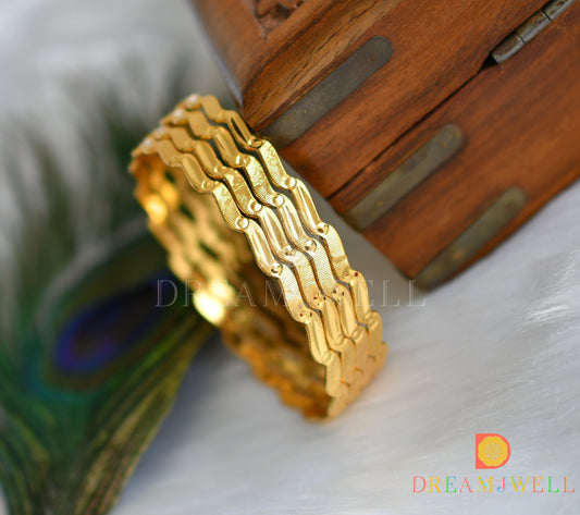 Gold tone set of 4 Bangles (2.4) dj-38236