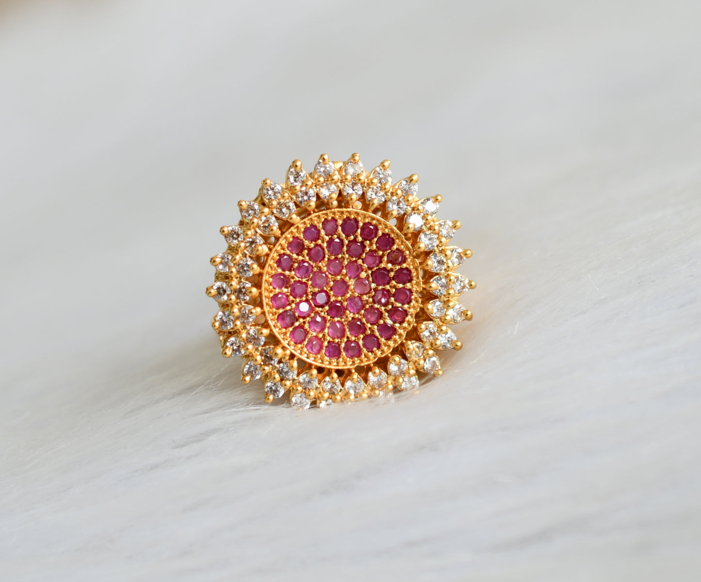 Gold tone cz ruby-white round finger ring dj-40567