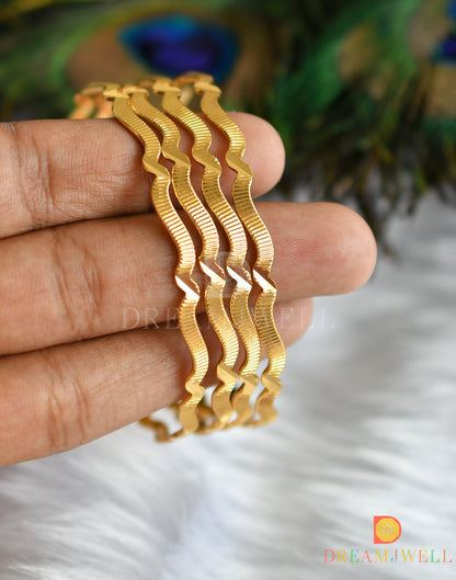 Gold tone set of 4 Bangles (2.4) dj-38239