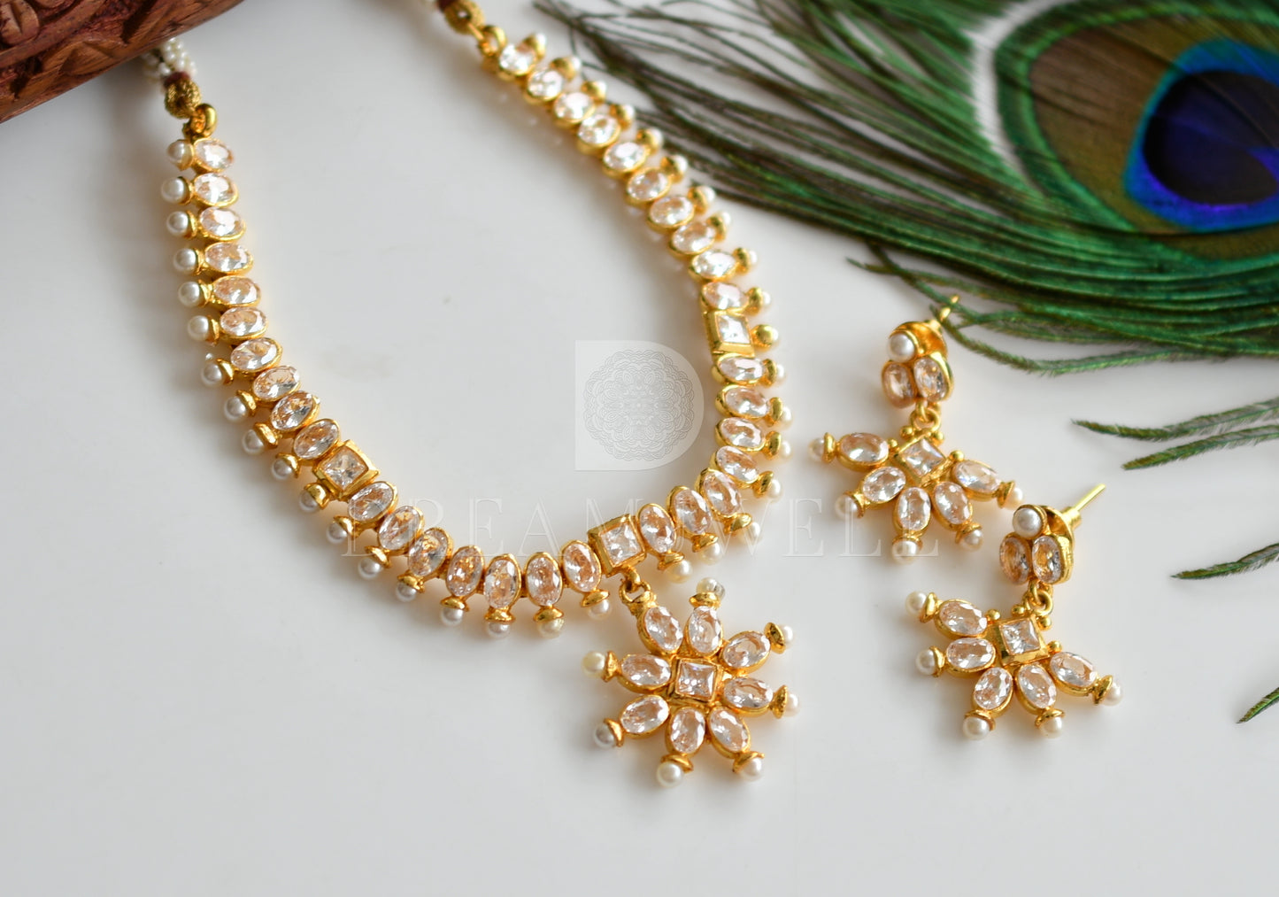 Gold Tone Polki White Necklace Set dj-12633