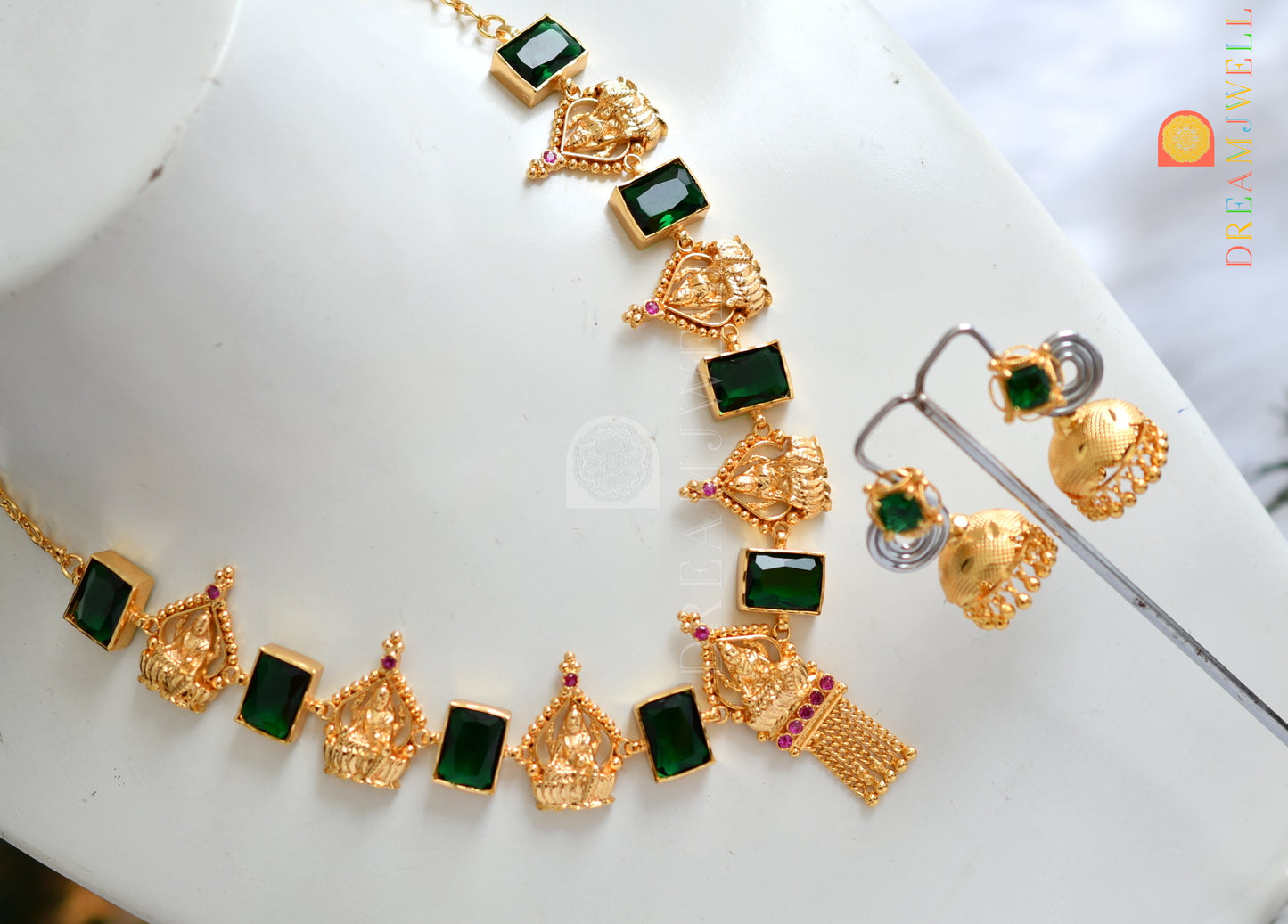 Gold tone bottle green block stone Lakshmi Kerala style necklace set dj-37564