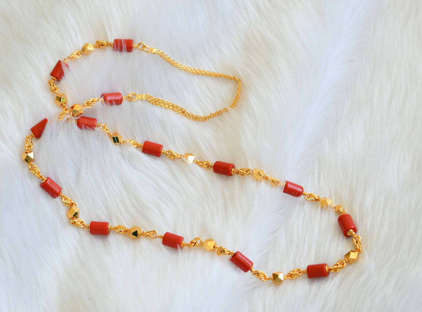 Gold tone coral 30 inches chain dj-35868