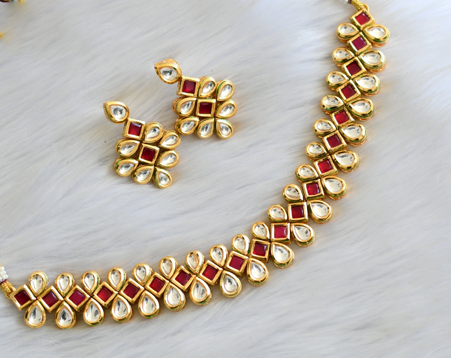 Gold tone red-white kundan necklace set dj-40638