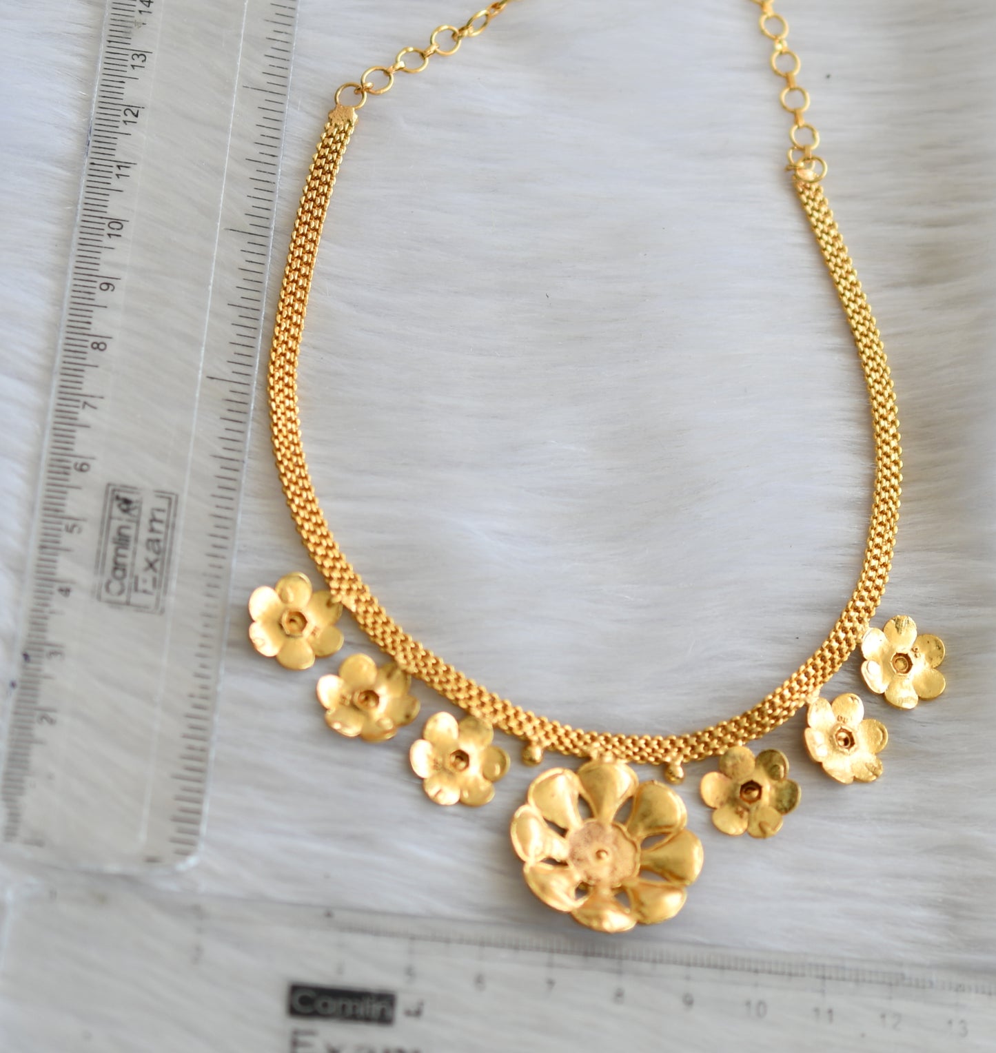 Gold tone pink stone flower Kerala style necklace dj-41923