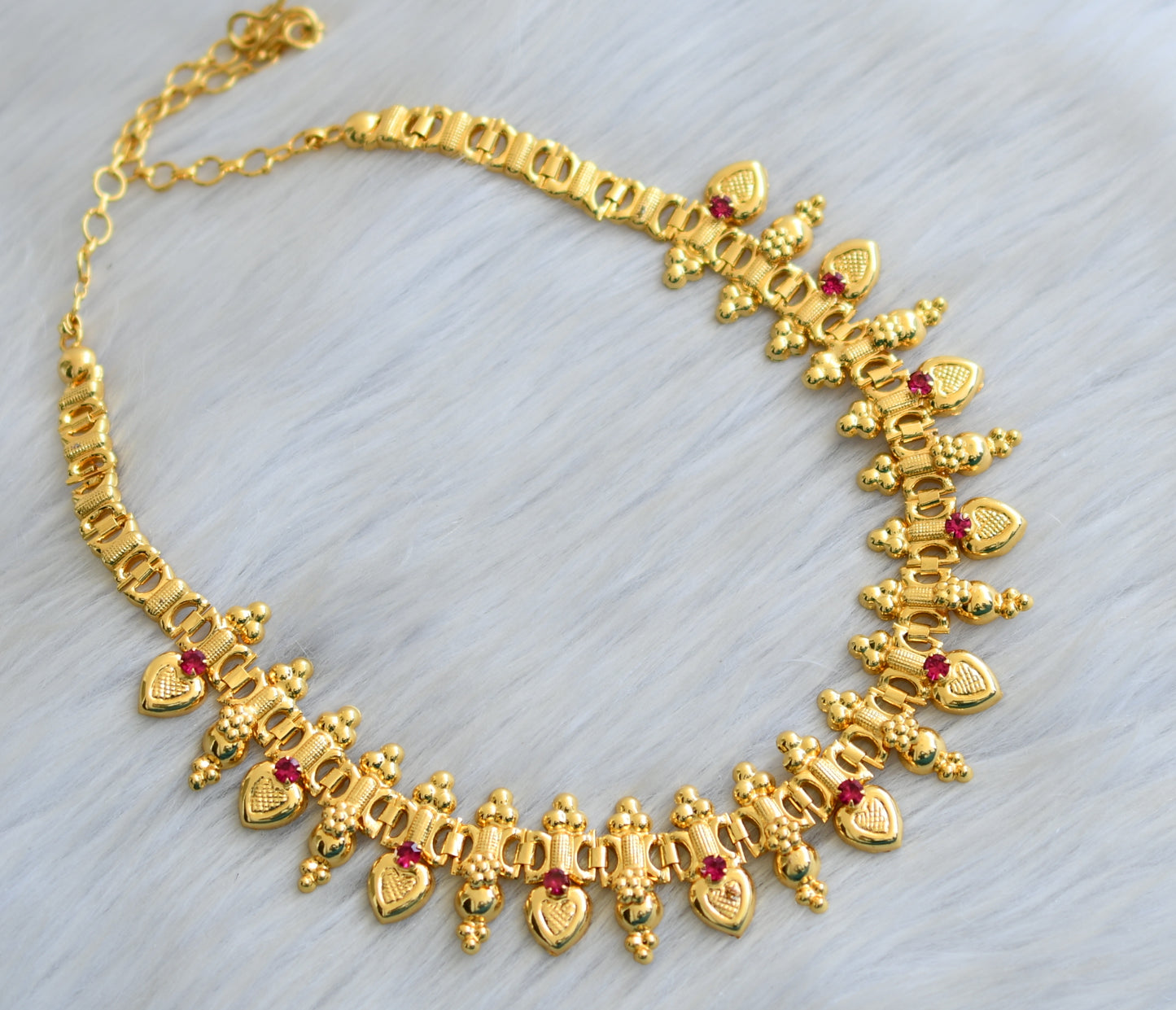 Gold tone pink stone heart Kerala style necklace dj-41924