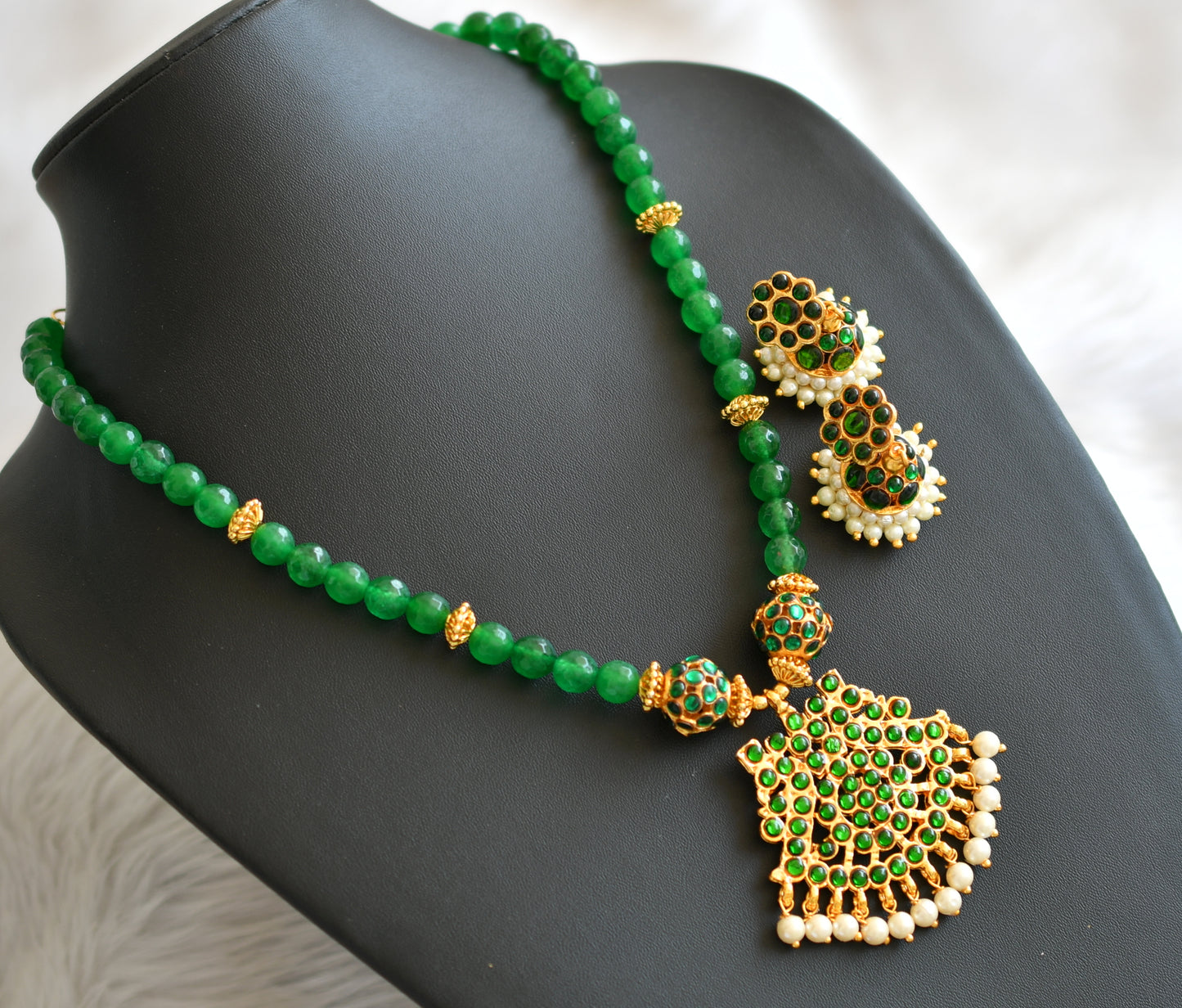 Gold tone green beaded kemp necklace set dj-18850