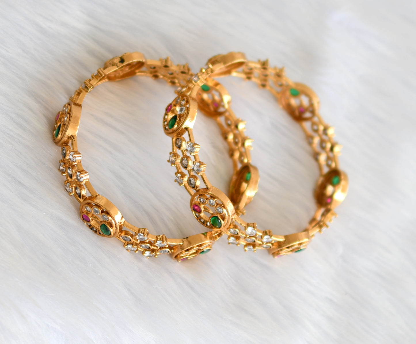 Matte finish kemp-green-white peacock bangles(2.6) dj-39843