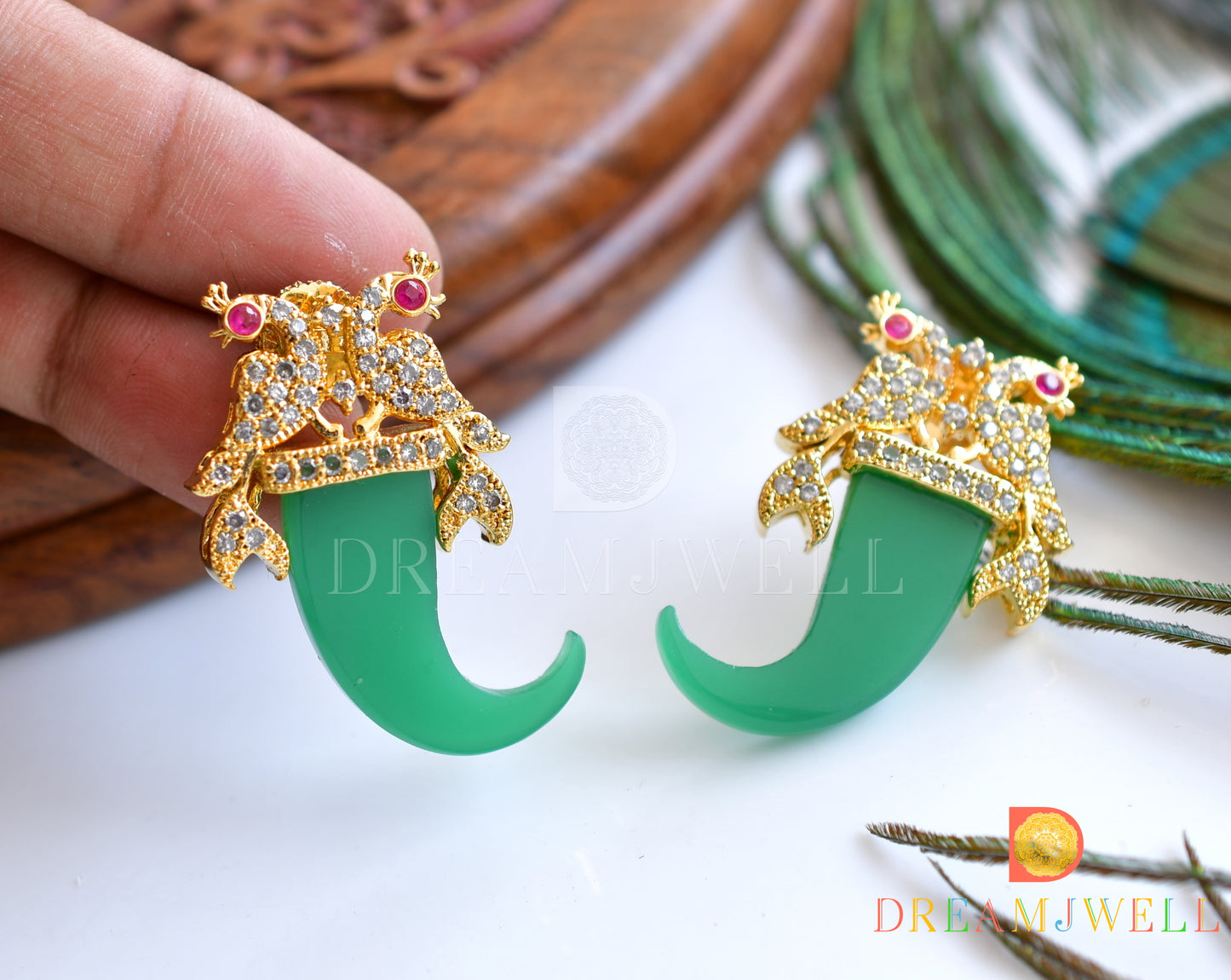 Gold Tone Tiger Nail Design Green Peacock Necklace Set dj-05278