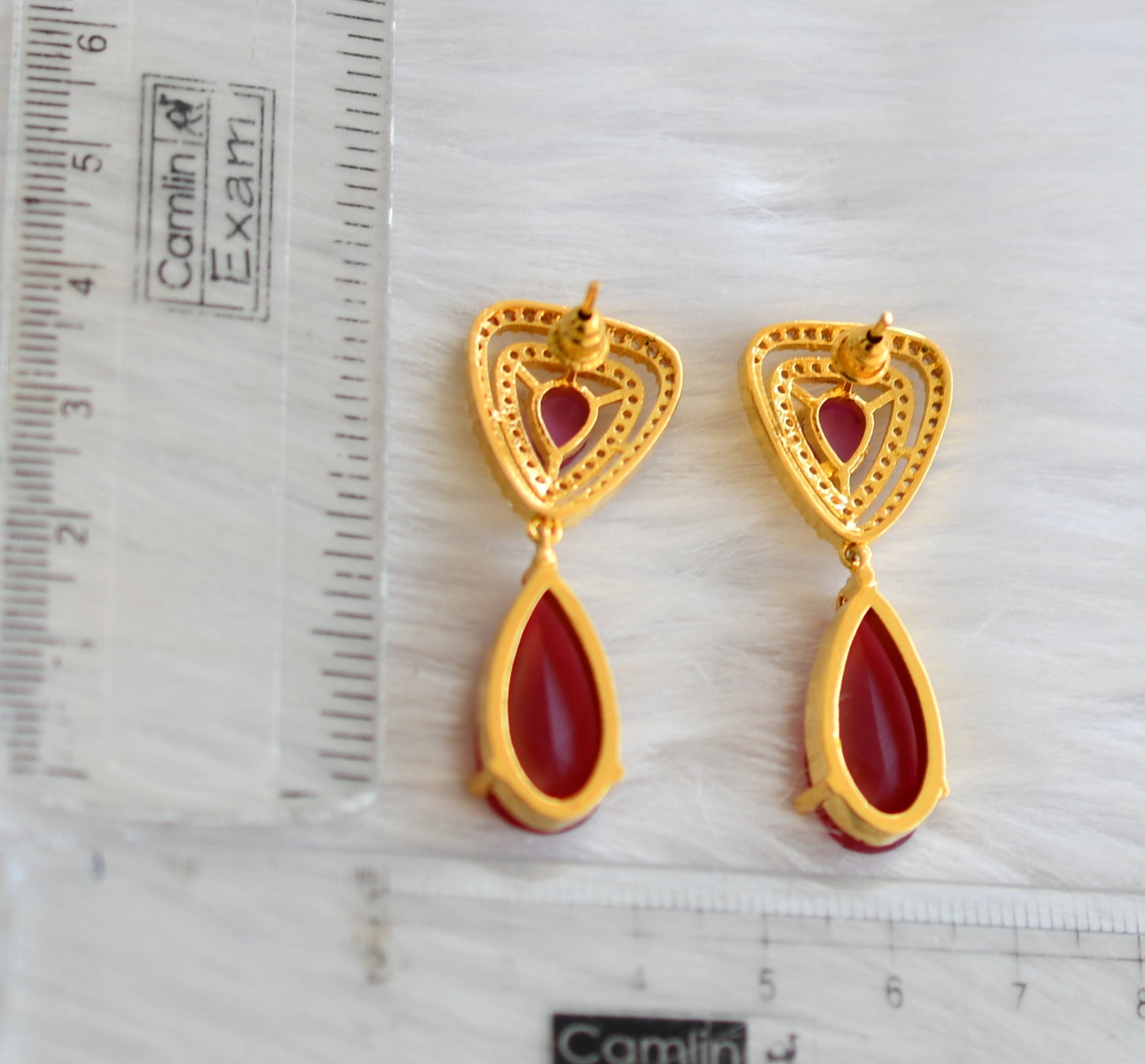 Gold tone cz maroon earrings dj-29095
