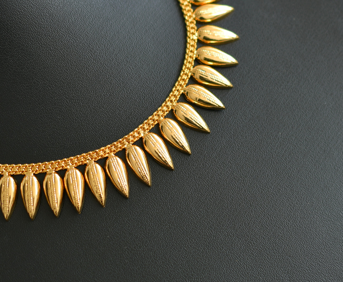 Gold tone mulla mottu Kerala style necklace dj-39207