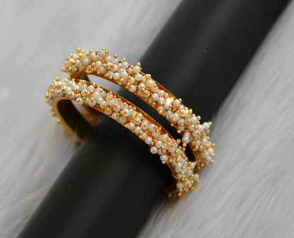 Gold tone pearl cluster bangles(2.8) dj-40744