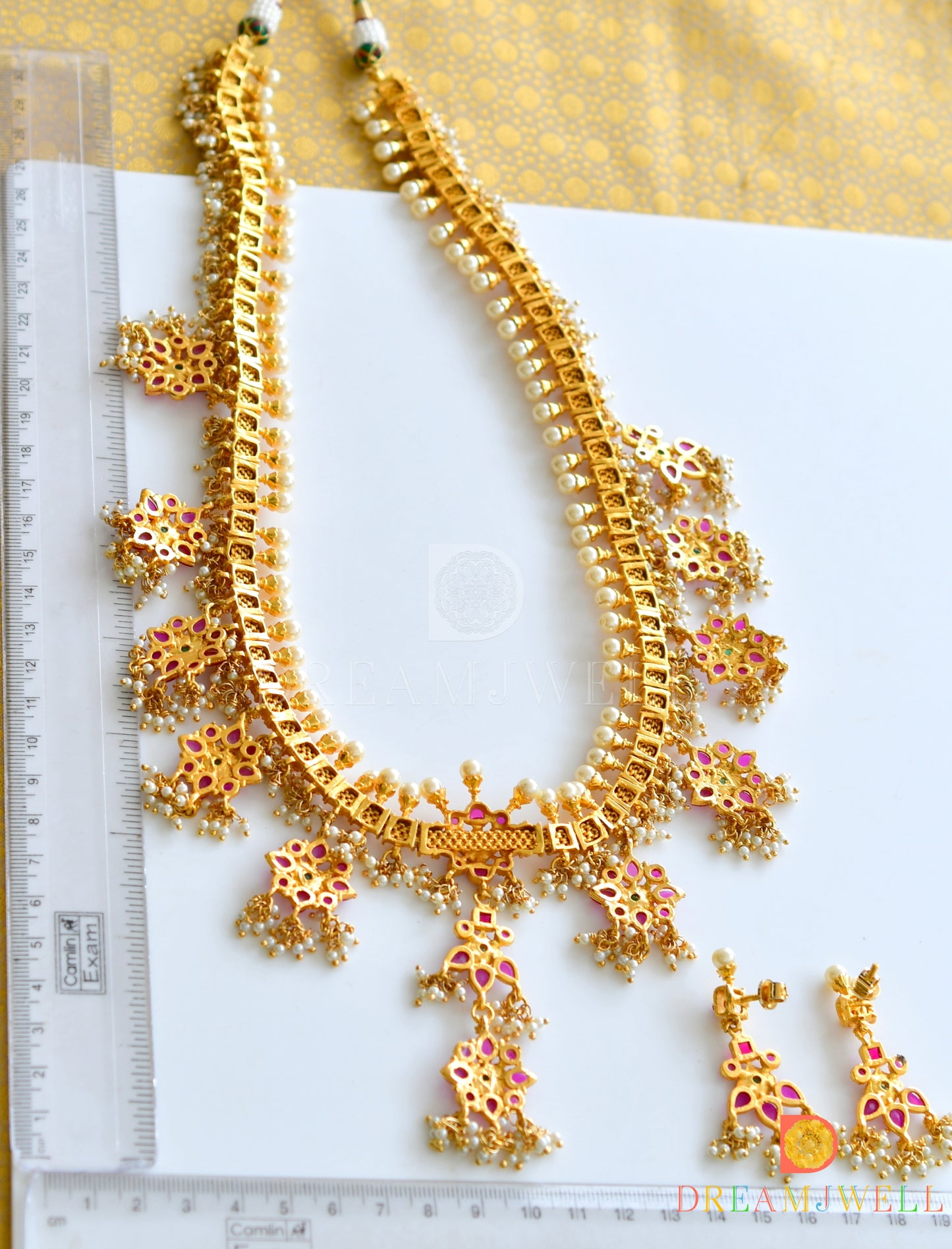 Gold look alike ruby-green gutta pusalu haar set dj-06286