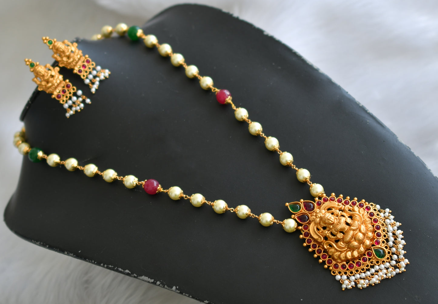 Matte finish kemp-green Lakshmi pearl haar set dj-39893